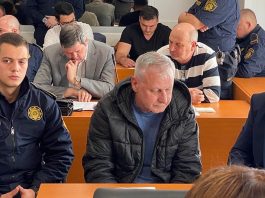 Jezivi iskazi žrtava iz Tuzle: Inspektor im davao drogu, policajci ugovarali mušterije, a profesor poklonio auto - featured image