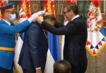 “Diplomatski odgovor Aleksandru Vučiću – Mrš, smradu” “Diplomatski odgovor Aleksandru Vučiću – Mrš, smradu” - featured image