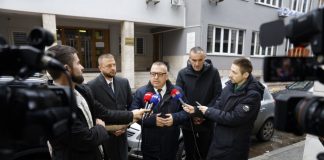 DELEGACIJA SDS-a STIGLA PRED CIK: Evo šta se dešava… - featured image