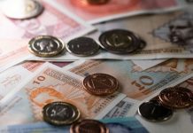 RADUJTE SE NARODI: Isplata novembarskih mirovina, ogromna razlika između najniže i najviše RADUJTE SE NARODI: Isplata novembarskih mirovina, ogromna razlika između najniže i najviše - featured image