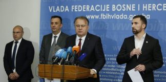 STIGLO UPOZORENJE PENZIONERA! Penzioneri preko Delića poslali poruku Nikšiću – zakon spreman za usvajanje? STIGLO UPOZORENJE PENZIONERA! Penzioneri preko Delića poslali poruku Nikšiću – zakon spreman za usvajanje? - featured image