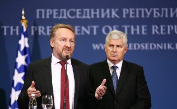 OVO SE ČOVIĆU NEĆE SVIDJETI: Pogledajte šta je izjavio Bakir Izetbegović… OVO SE ČOVIĆU NEĆE SVIDJETI: Pogledajte šta je izjavio Bakir Izetbegović… - featured image