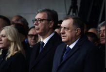 Vučić će pobjesniti kada čuje šta se večeras desilo u I. Sarajevu: Dodik ga je (opet) preveslao?! Vučić će pobjesniti kada čuje šta se večeras desilo u I. Sarajevu: Dodik ga je (opet) preveslao?! - featured image