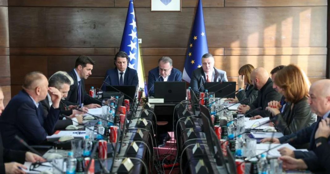 Lijepe vijesti za penzionere: Vlada FBiH donijela odluku o povećanju penzija, evo za koliko - featured image