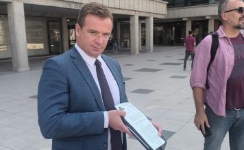 Beogradski advokat Stojković nakon hapšenja: Ovo je sve zbog prijave Vučića za "Sarajevo safari" - featured image