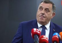 DRUŠTVENE MREŽE GORE: Milorad Dodik poslao poruku Donaldu Trumpu, a onda se pojavila neželjena fotografija… DRUŠTVENE MREŽE GORE: Milorad Dodik poslao poruku Donaldu Trumpu, a onda se pojavila neželjena fotografija… - featured image