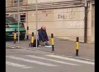 Momak klanjao u centru Beograda, evo kako su srbi komentirali taj čin po društvenim mrežama Momak klanjao u centru Beograda, evo kako su srbi komentirali taj čin po društvenim mrežama - featured image
