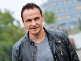 Pogledajte lijepu Asju: Kćerka Enisa Bešlagića sve više liči na slavnog oca - featured image