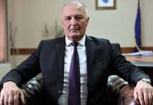 Sada slijedi lavina reakcija iz RS-a, svi će da “polude”: Evo šta je predložio Zukan Helez Sada slijedi lavina reakcija iz RS-a, svi će da “polude”: Evo šta je predložio Zukan Helez - featured image