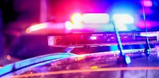 PUCNJI ODJEKUJU CIJELIM SELOM, IMA MRTVIH: Napadač naoružan granatom, sa svih strana ga opkolila specijalna policija - featured image