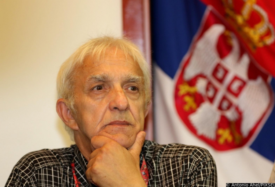 OPAKI SRBIN TRAŽI NAORUŽANJE: “Spremajmo se, bit će krvavo, moramo jačati vojsku” - featured image OPAKI SRBIN TRAŽI NAORUŽANJE: “Spremajmo se, bit će krvavo, moramo jačati vojsku” - featured image