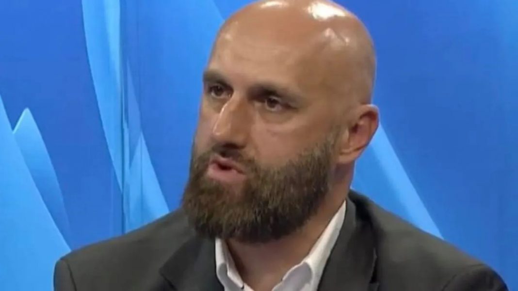 Velić: Nakon večerašnjeg izlaganja direktora Hayata, moja podrška je još jača - featured image Velić: Nakon večerašnjeg izlaganja direktora Hayata, moja podrška je još jača - featured image