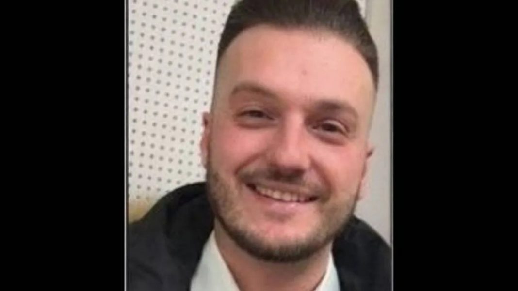 Tragedija: U 36. godini preminuo Ernad Murić iz Velike Kladuše - featured image Tragedija: U 36. godini preminuo Ernad Murić iz Velike Kladuše - featured image