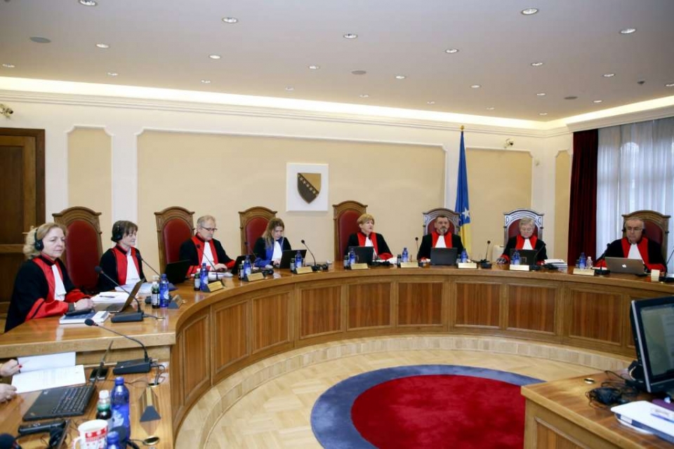 I TO SMO DOČEKALI: Ustavni sud BiH donio iznenađujuću odluku - featured image I TO SMO DOČEKALI: Ustavni sud BiH donio iznenađujuću odluku - featured image