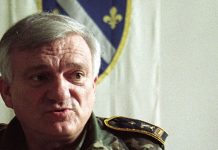 Svi ostali iznenađeni kada su čitali tekst: Zašto je generalu Jovanu Divjaku smetalo kada Bošnjaci nazivaju Selam? Svi ostali iznenađeni kada su čitali tekst: Zašto je generalu Jovanu Divjaku smetalo kada Bošnjaci nazivaju Selam? - featured image