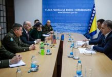 AMERIKA ŠALJE SIGNAL: Sastanak u Sarajevu otkriva šta se sprema Federaciji BiH – detalji koji izlaze na vidjelo! - featured image