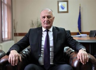ŠTA SE DEŠAVA? Helez: “Pozivam Milorada Dodika da pokrene…” ŠTA SE DEŠAVA? Helez: “Pozivam Milorada Dodika da pokrene…” - featured image