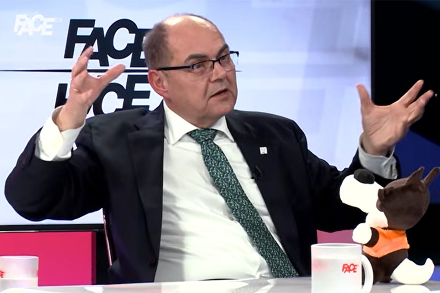 OGLASIO SE OHR: Schmidt govorio o Dejtonu i Dodiku, “BiH bi mogla upasti u probleme. Razočaran sam u…” - featured image OGLASIO SE OHR: Schmidt govorio o Dejtonu i Dodiku, “BiH bi mogla upasti u probleme. Razočaran sam u…” - featured image