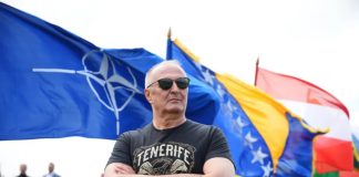 Zukan Helez se obrušio na Schmidta, a javnost bruji o poruci! Zukan Helez se obrušio na Schmidta, a javnost bruji o poruci! - featured image