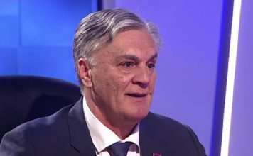 Siniša Karan hospitalizovan na UKC-u: Poznato stanje predsjednika entiteta RS Siniša Karan hospitalizovan na UKC-u: Poznato stanje predsjednika entiteta RS - featured image