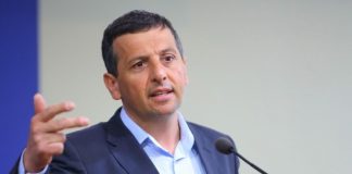 Vukanovićeva izjava o Bošnjacima izazvala burnu reakciju na sjednici… Vukanovićeva izjava o Bošnjacima izazvala burnu reakciju na sjednici… - featured image