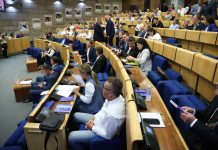 RASULO NA VRHU FBiH! Iza blokade koja traje nedeljama krije se igra koja će sve iznenaditi! RASULO NA VRHU FBiH! Iza blokade koja traje nedeljama krije se igra koja će sve iznenaditi! - featured image