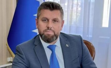 Duraković najavio test za novu vlast u RS: To bi bio put da se stane u kraj diskriminaciji - featured image