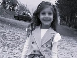 Šokantna ispovijest majke preminule djevojčice: Nisu dali da putujem s Emom, rekli su da uzmem taksi - featured image