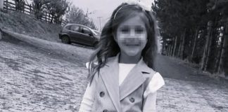 Šokantna ispovijest majke preminule djevojčice: Nisu dali da putujem s Emom, rekli su da uzmem taksi - featured image