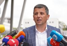 DRAMA NA POLITIČKOJ SCENI: Vukanović sasjekao Dodika poruka koja je odjeknula! - featured image