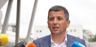 DRAMA NA POLITIČKOJ SCENI: Vukanović sasjekao Dodika poruka koja je odjeknula! - featured image