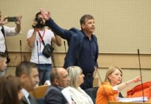 Urnebesno na sjednici NSRS: Pogledajte šta je Nebojša Vukanović poručio Savi Miniću - featured image