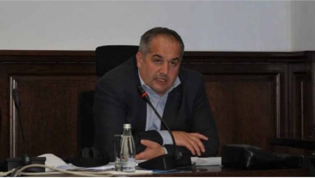 Godinama skrivao predmet o Čoviću: Tužilaštvo BiH podnijelo prijavu protiv Ćazima Hasanspahića - featured image Godinama skrivao predmet o Čoviću: Tužilaštvo BiH podnijelo prijavu protiv Ćazima Hasanspahića - featured image