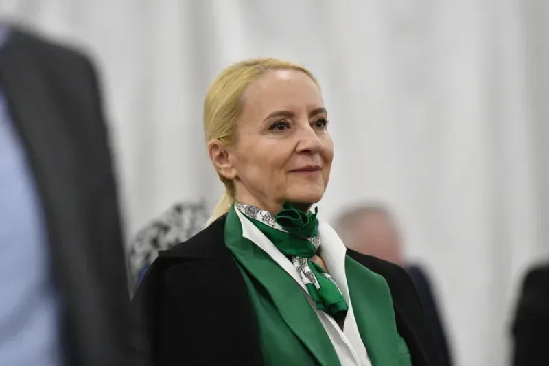 Krivična prijava protiv Sebije Izetbegović: Otkrila lokacije podvođenih djevojčica iz Tuzle, one u strahu pobjegle… - featured image Krivična prijava protiv Sebije Izetbegović: Otkrila lokacije podvođenih djevojčica iz Tuzle, one u strahu pobjegle… - featured image