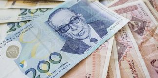 Pomoć radnicima: Ko će sve imati pravo na dodatak od 300 KM mjesečno? - featured image