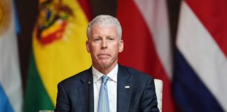 AMERIČKI MINISTAR NAJAVIO KRAJ RATA: “Mislim da će ovaj sukob završiti u…” AMERIČKI MINISTAR NAJAVIO KRAJ RATA: “Mislim da će ovaj sukob završiti u…” - featured image