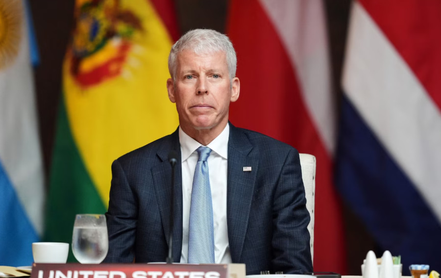 AMERIČKI MINISTAR NAJAVIO KRAJ RATA: “Mislim da će ovaj sukob završiti u…” - featured image AMERIČKI MINISTAR NAJAVIO KRAJ RATA: “Mislim da će ovaj sukob završiti u…” - featured image