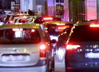Austrijanci pohrlili po gorivo u Sloveniju: Nestalo dizela, intervenirala policija - featured image