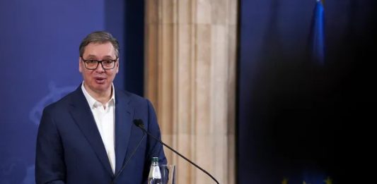 Vučić poslao poruku poslije poraza Orbana na izborima u Mađarskoj Vučić poslao poruku poslije poraza Orbana na izborima u Mađarskoj - featured image