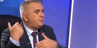 Savo Minić zaplakao pred kamerama nakon pitanja o… - featured image