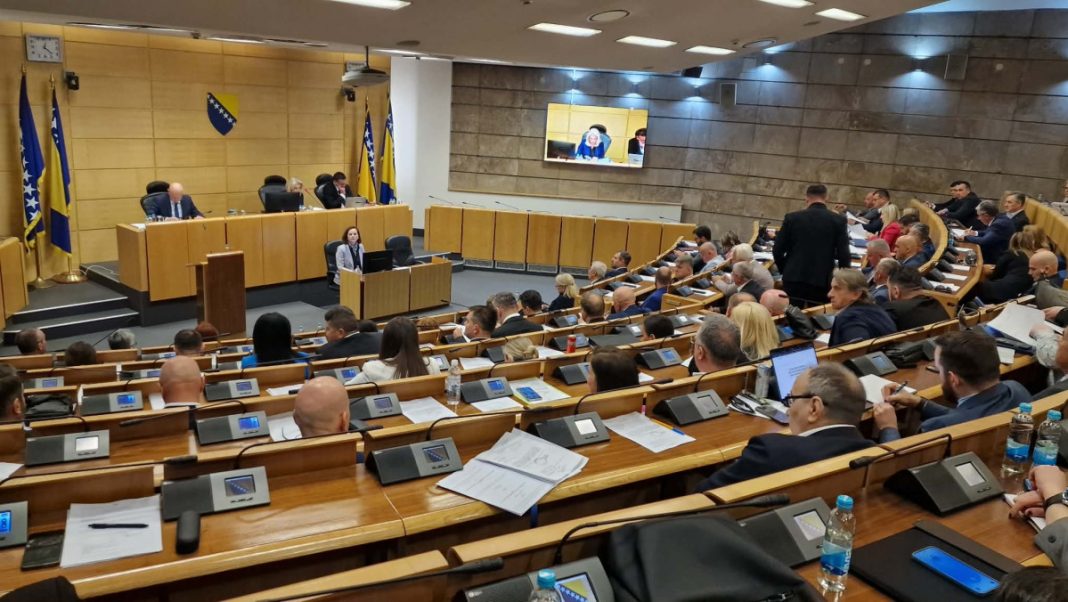 Usvojen zakon koji bi mogao koštati građane, ali niko ne zna koliko - featured image Usvojen zakon koji bi mogao koštati građane, ali niko ne zna koliko - featured image