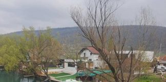 DETALJI TRAGEDIJE: Kamiondžija polupao više vozila u firmi pa sletio u rijeku nakon policijske potjere?! DETALJI TRAGEDIJE: Kamiondžija polupao više vozila u firmi pa sletio u rijeku nakon policijske potjere?! - featured image