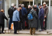 Dobra vijest za veliki broj penzionera u Bosni i Hercegovini, novi zakon donosi im uštede - featured image