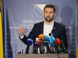 U FBiH na pomolu univerzalni dječiji doplatak: Mjesečna podrška bi iznosila 200 KM po djetetu U FBiH na pomolu univerzalni dječiji doplatak: Mjesečna podrška bi iznosila 200 KM po djetetu - featured image