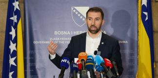 U FBiH na pomolu univerzalni dječiji doplatak: Mjesečna podrška bi iznosila 200 KM po djetetu U FBiH na pomolu univerzalni dječiji doplatak: Mjesečna podrška bi iznosila 200 KM po djetetu - featured image