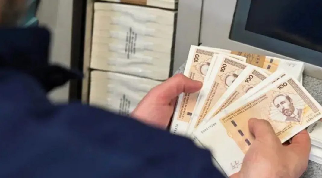 VIJEĆE MINISTARA DONIJELO ODLUKU: Ko dobija po 1.000 KM pomoći - featured image