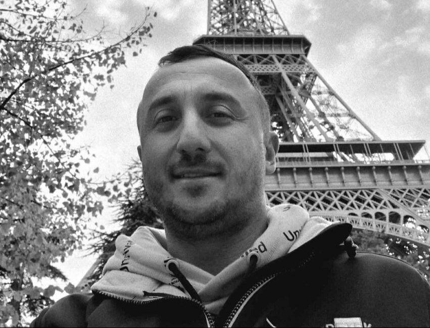 Ovo je muškarac koji je kamionom sletio u Unu, bio je brat bivšeg nogometaša Sarajeva - featured image Ovo je muškarac koji je kamionom sletio u Unu, bio je brat bivšeg nogometaša Sarajeva - featured image