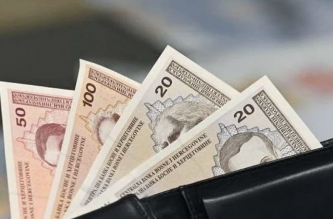 OBJAVLJEN DATUM ISPLATE PENZIJA: Evo koliko iznosi minimalna - featured image