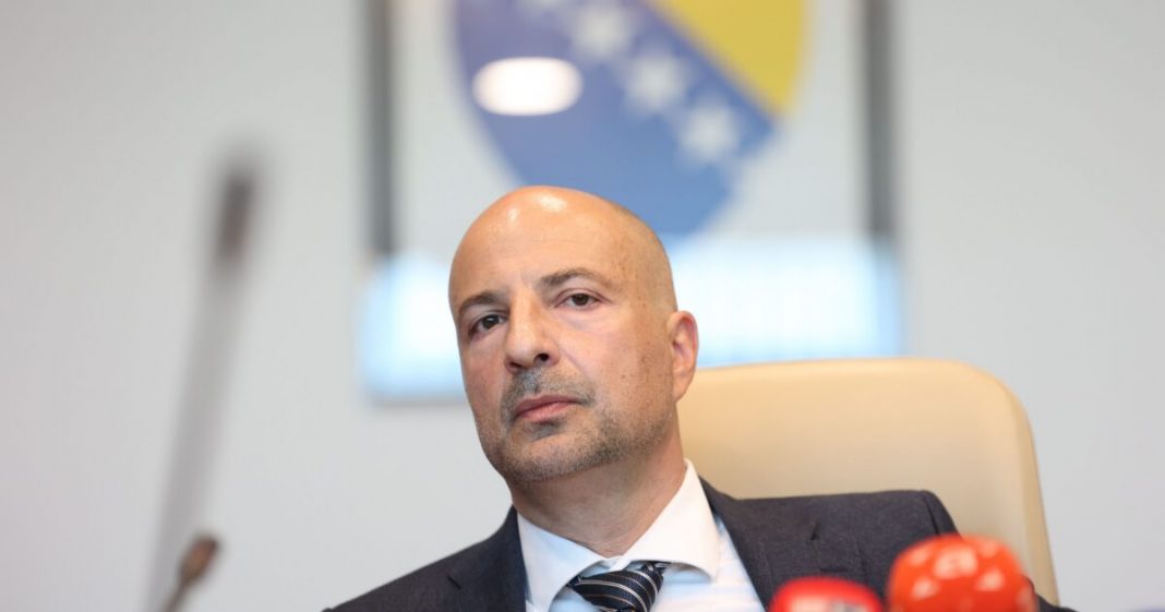 Šokantno svjedočenje tužioca Džermina Pašića o svojoj smjeni zbog istrage o Dodiku: Ko god se suprotstavi Kajganiću slijedi disciplinovanje - featured image