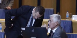 BURNO NA DOMU NARODA: Usvojeno 8 zakona, sjednica prekinuta - featured image